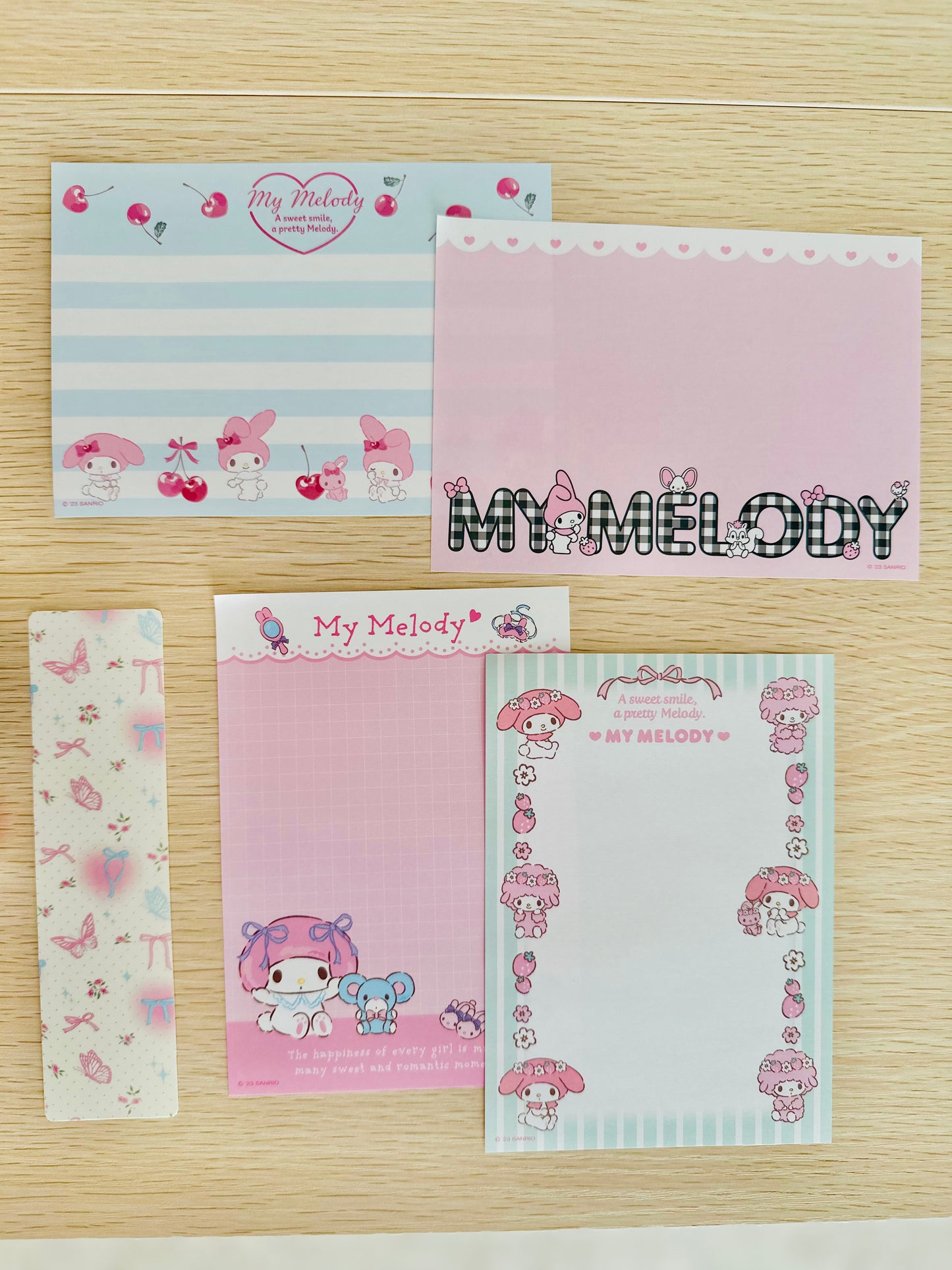 HK & Friends Mystery Stationery Box – Kawaii Surprise Bundle (Free Shipping) – ADD TO DESK MAT ORDER GET 15% DISCOUNT