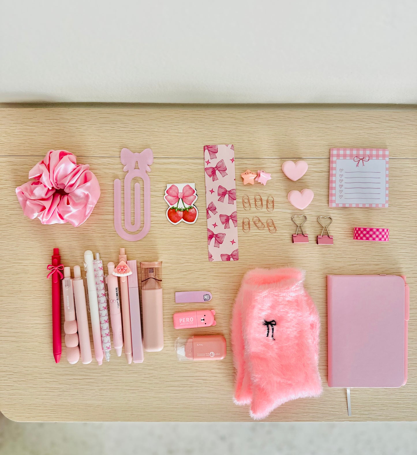 🎀 Deluxe Soft Girl Era Desk Kit Mystery Box — 40 Curated Items for the Ultimate Desk Glow‑Up | Pink Aesthetic Desk Set & Gift Box | Coquette Stationery Bundle