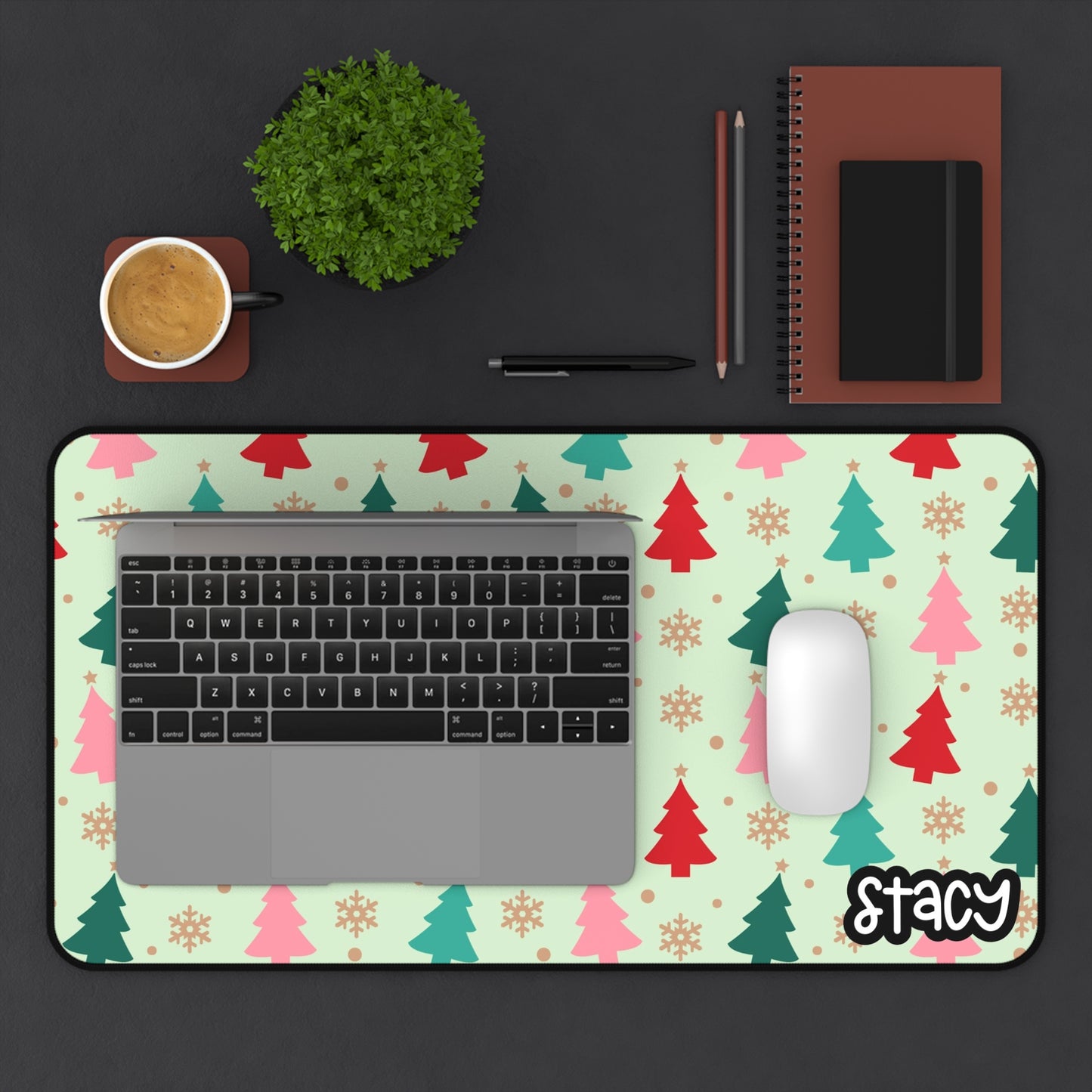Colorful Christmas Trees Desk Mat (green)