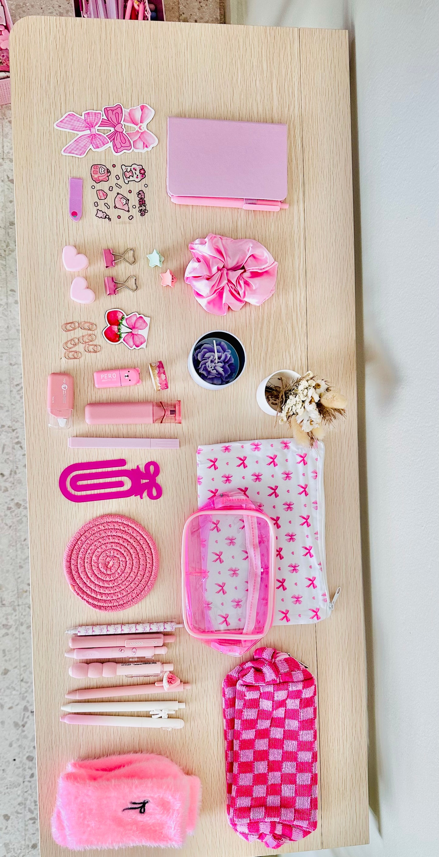 🎀 Deluxe Soft Girl Era Desk Kit Mystery Box — 40 Curated Items for the Ultimate Desk Glow‑Up | Pink Aesthetic Desk Set & Gift Box | Coquette Stationery Bundle