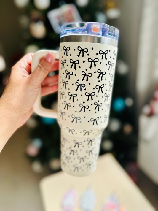 Soft Girl Era 40oz Tumbler with Handle – Coquette Black Bows & Hearts Aesthetic – Spill-Proof Lid – Trendy Iced Coffee Cup