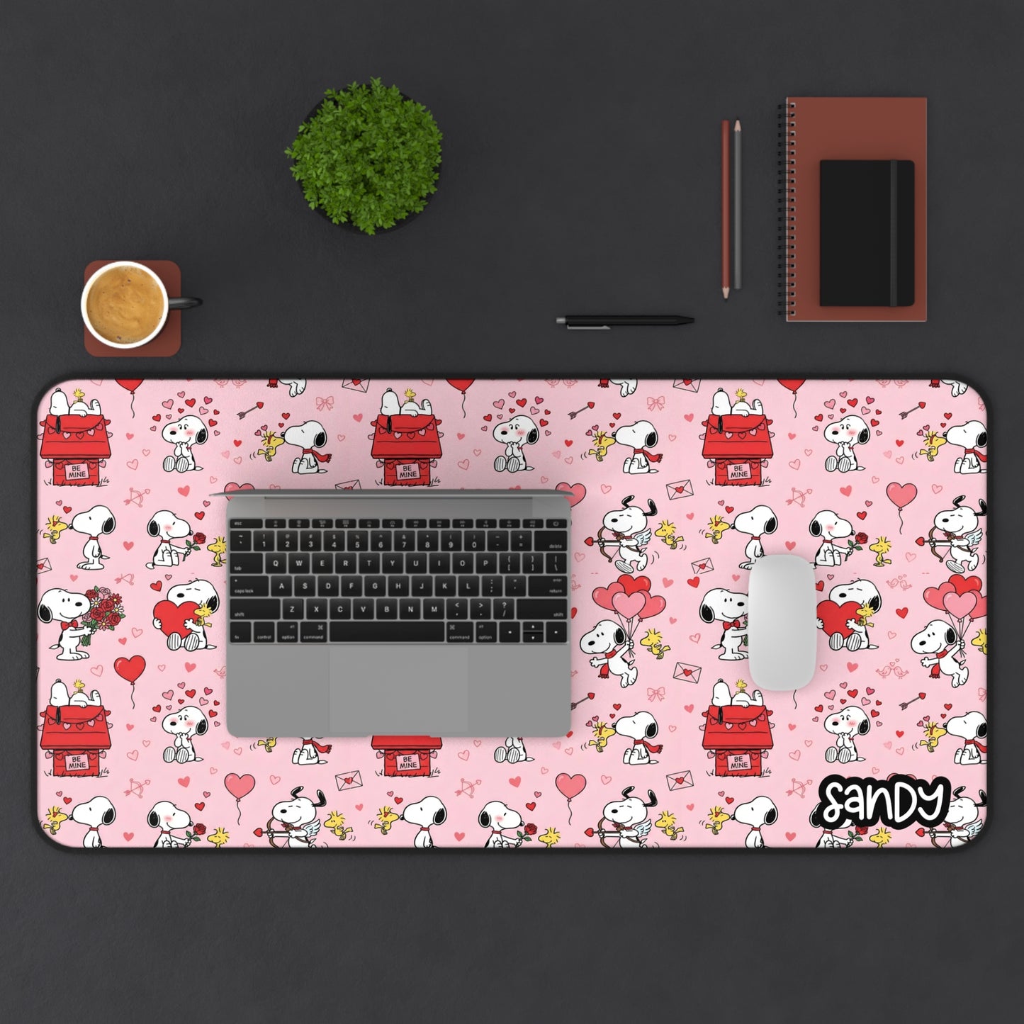 Pink Snoopy Valentine Desk Mat — Cute Peanuts Pattern Mousepad