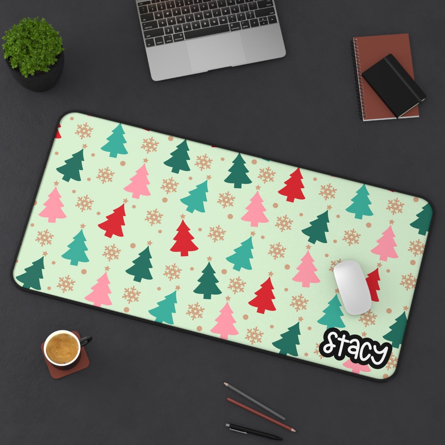 Colorful Christmas Trees Desk Mat (green)